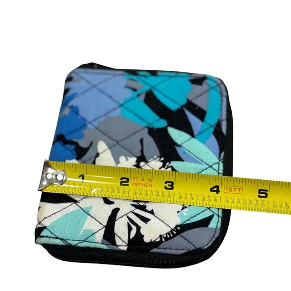 Vera Bradley Small Zip Around Wallet In Camofloral Quilted Pattern - Picture 5 of 5